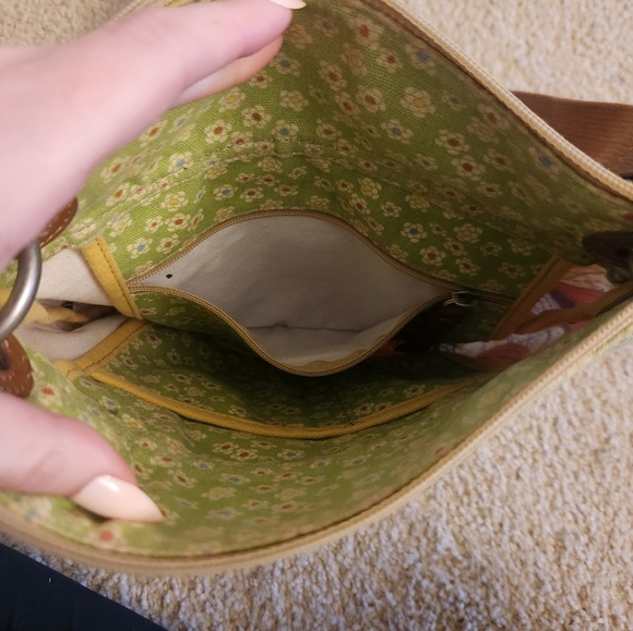 FOSSIL Womens Crossbody Key-Per Coated Canvas Green Floral  #O - Picture 3 of 6